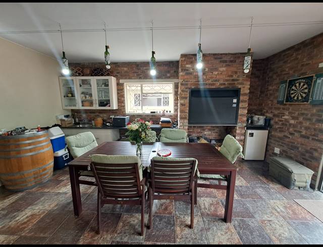 3 BEDROOM HOUSE FOR SALE IN THREE RIVERS EAST